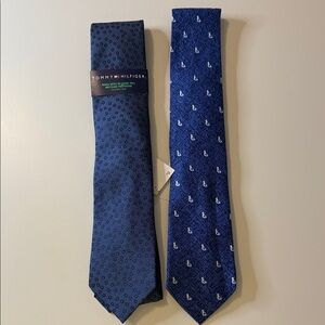 Tommy Hilfiger Men’s Tie Bundle NWT 2 Pack Blue Patterned Designer‎ Gift